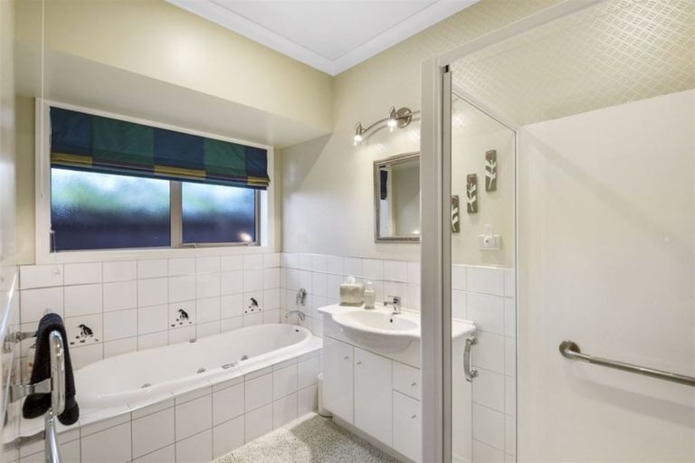 Photo of property in 18 Milesbrook Close, Rangiora, 7400