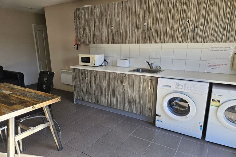 Photo of property in 17 Suffolk Street, Phillipstown, Christchurch, 8011