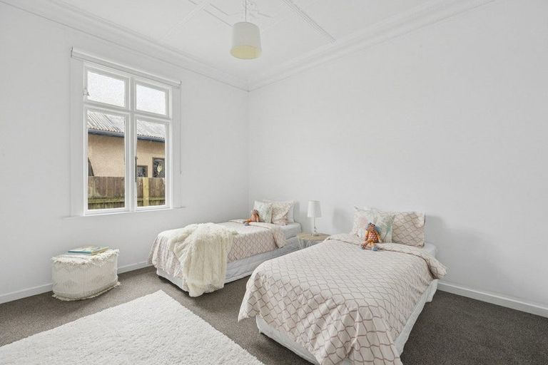 Photo of property in 57 Royal Crescent, Saint Kilda, Dunedin, 9012