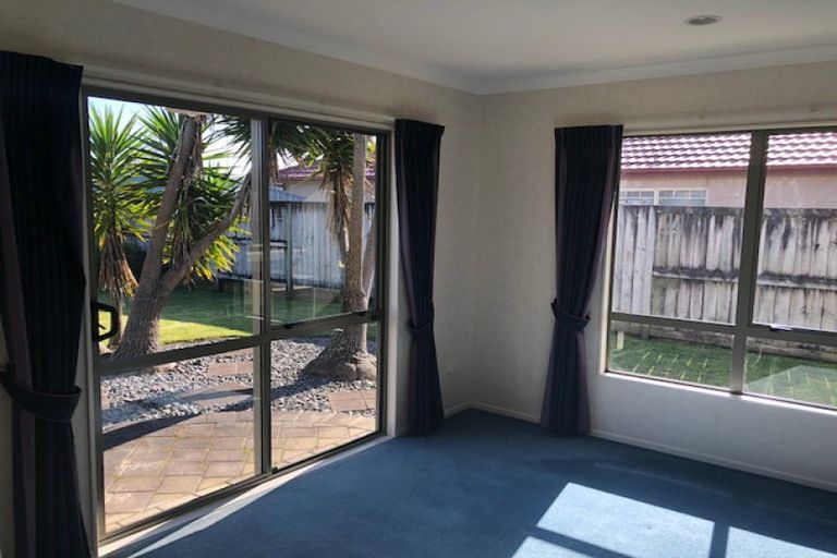 Photo of property in 25 Cranbrook Place, Rototuna North, Hamilton, 3210