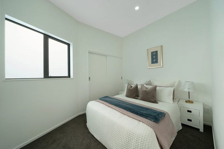 Photo of property in 1/13 Sarona Avenue, Glen Eden, Auckland, 0602