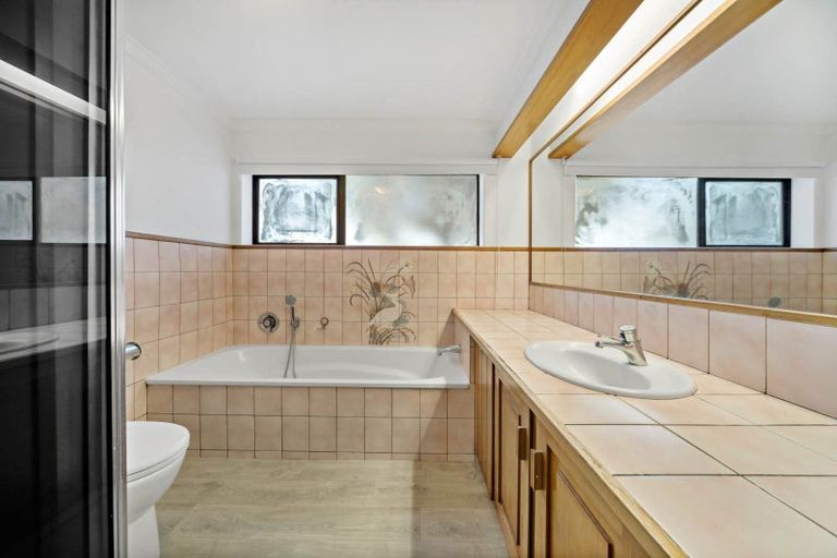 Photo of property in 24 Tawa Road, Onehunga, Auckland, 1061