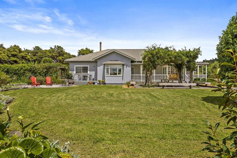 Photo of property in 35a Pinchgut Road, Kaukapakapa, 0873