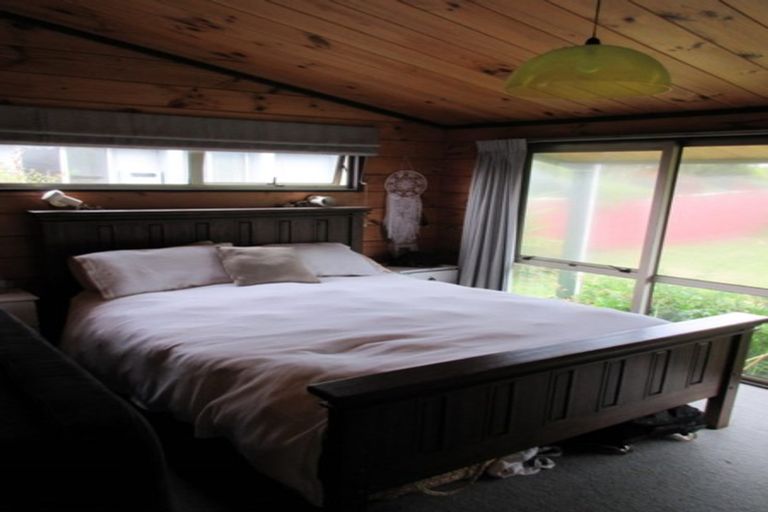 Photo of property in 120 Tutere Street, Waikanae Beach, Waikanae, 5036