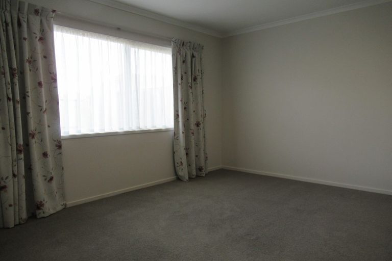 Photo of property in Trackside Villas, 91/2 Mako Mako Road, Levin, 5510