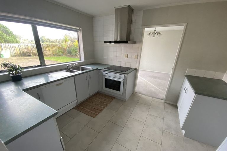 Photo of property in 159 Burswood Drive, Burswood, Auckland, 2013