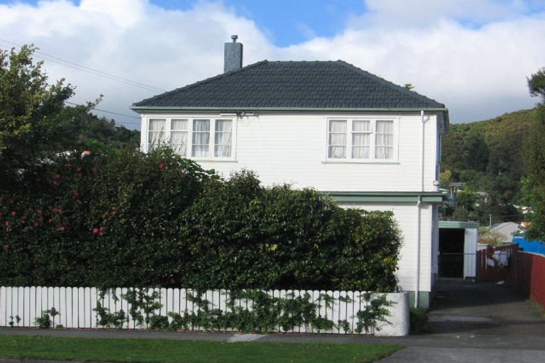 Photo of property in 352 Waiwhetu Road, Fairfield, Lower Hutt, 5011