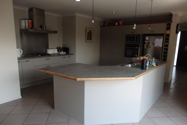 Photo of property in 100 Shakespeare Street, Leamington, Cambridge, 3432