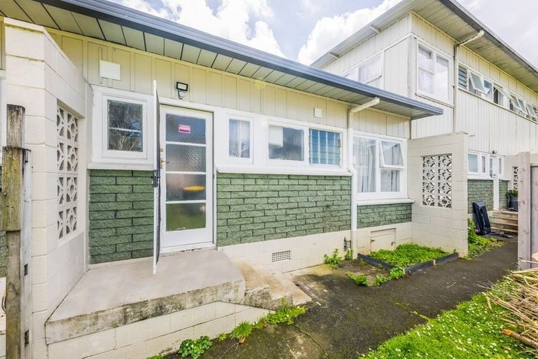 Photo of property in 4/87 Wallace Road, Papatoetoe, Auckland, 2025