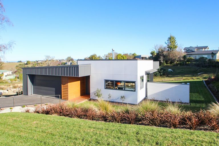 Photo of property in 64 Derwent Street, Oamaru North, Oamaru, 9400