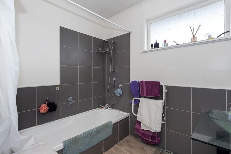 Photo of property in 17 Yorkshire Road, Silverdale, Hamilton, 3216