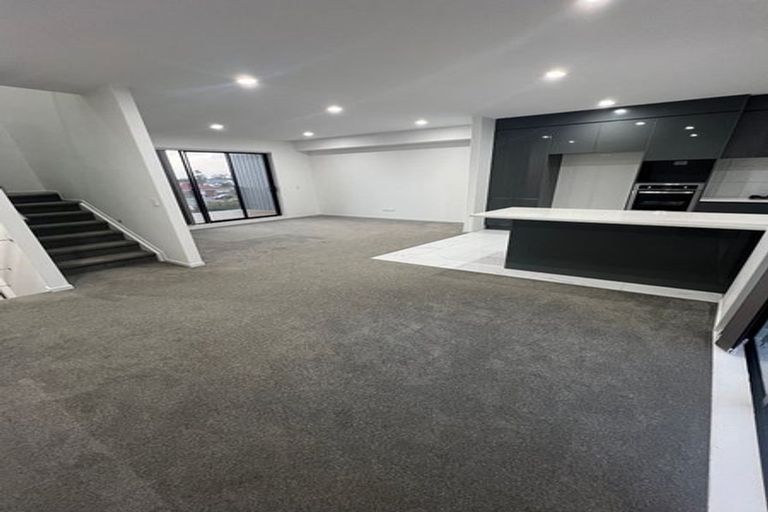 Photo of property in 110c Coronation Road, Papatoetoe, Auckland, 2025