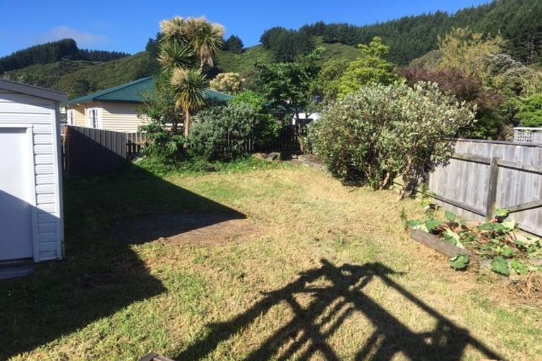 Photo of property in 61 Ruapehu Street, Paraparaumu, 5032