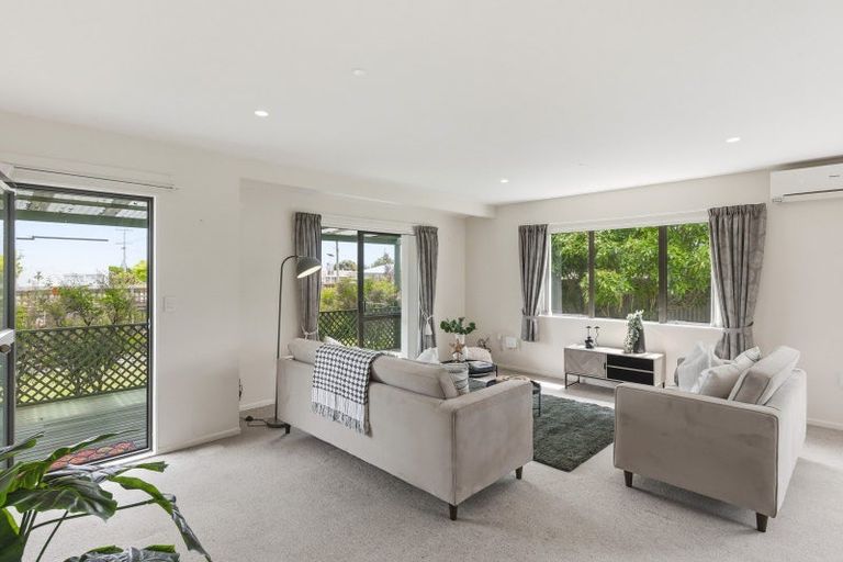 Photo of property in 15 Te Manuao Road, Otaki, 5512