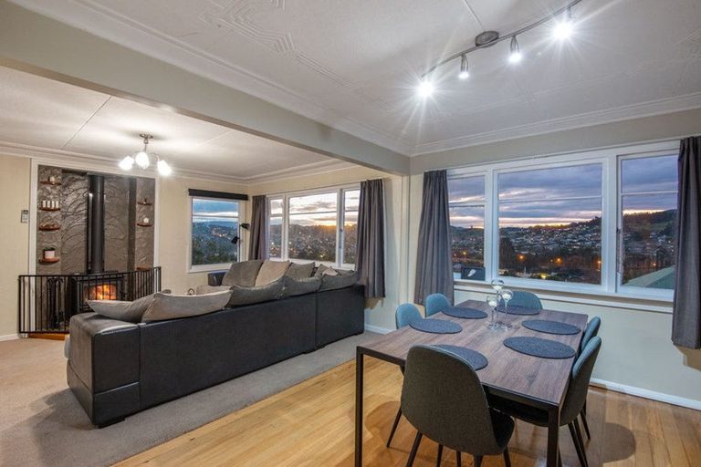 Photo of property in 2a Church Hill Road, Green Island, Dunedin, 9018