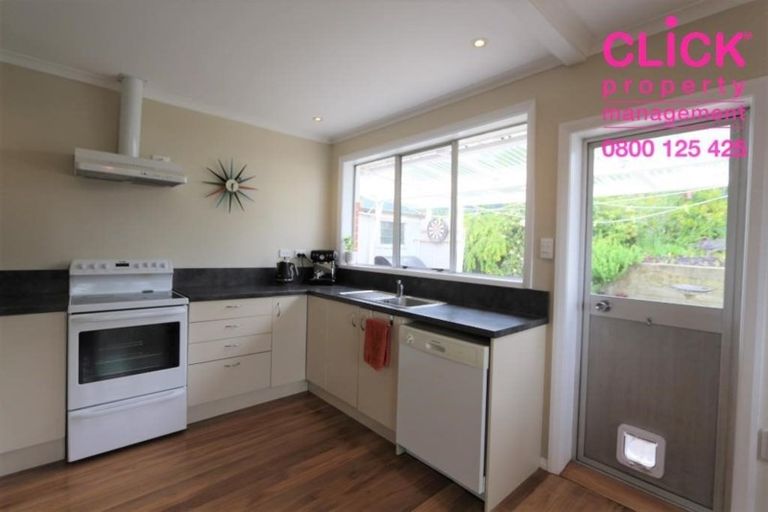 Photo of property in 2a Church Hill Road, Green Island, Dunedin, 9018