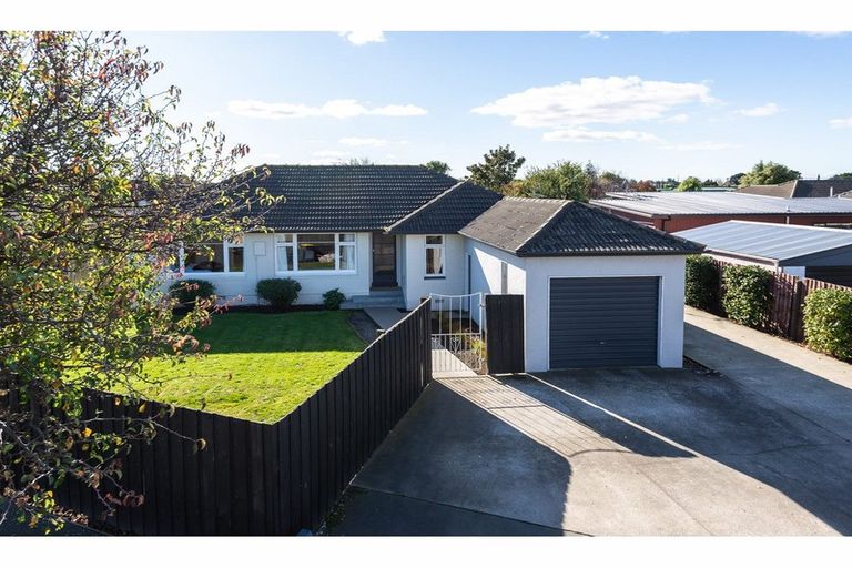 Photo of property in 1/106 Harris Crescent, Papanui, Christchurch, 8053