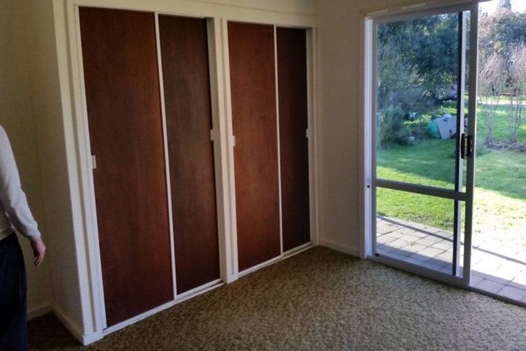 Photo of property in 15a Barrett Road, Whalers Gate, New Plymouth, 4310