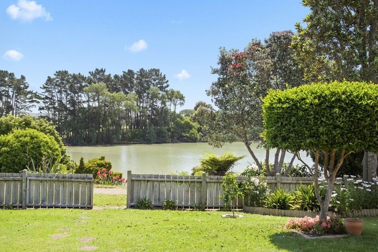 Photo of property in 67 Elsie Drive, Waiuku, 2123