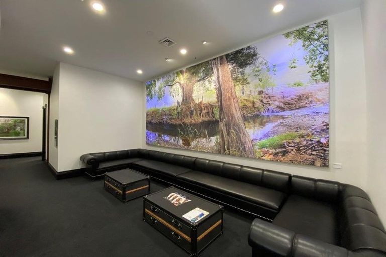 Photo of property in 1 Davy Street, Carterton, 5713