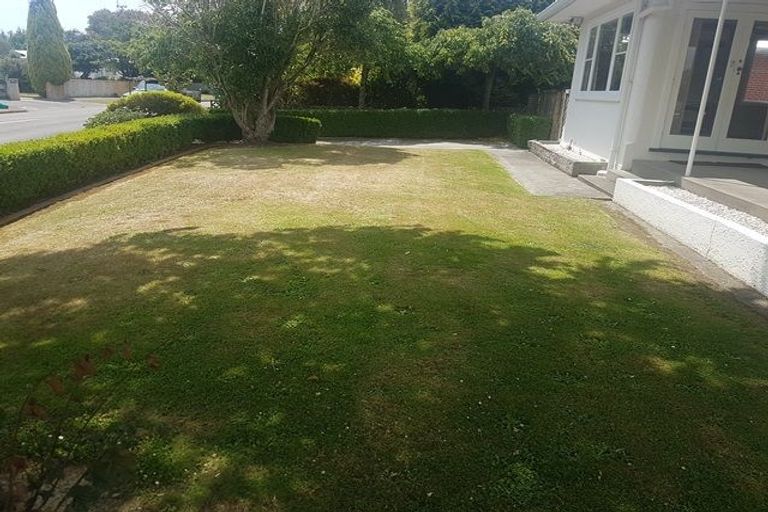 Photo of property in 2 Luton Street, Hokowhitu, Palmerston North, 4410