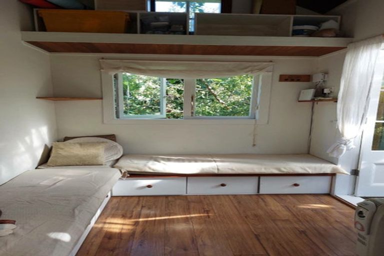 Photo of property in 197 Parker Road, Oratia, Auckland, 0604