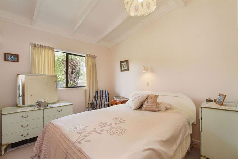 Photo of property in 46 Taihiki Road, Clarks Beach, 2122