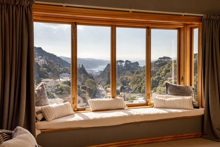 Photo of property in 35 The Rigi, Northland, Wellington, 6012