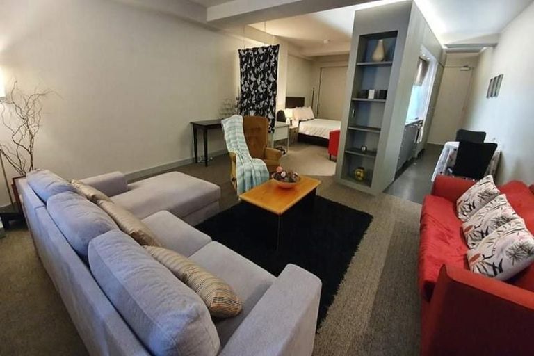 Photo of property in Gerondis Bldg Apartments, 306/60 Willis Street, Wellington Central, Wellington, 6011