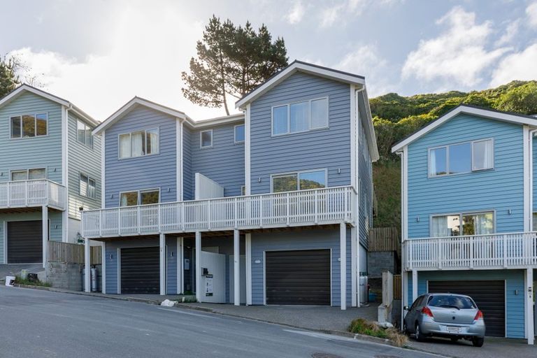 Photo of property in 12a Rarangi Way, Owhiro Bay, Wellington, 6023