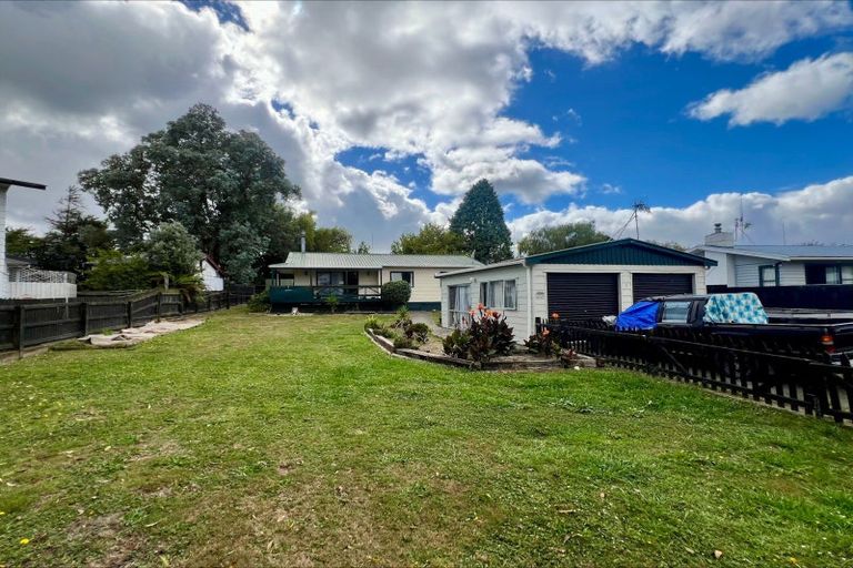 Photo of property in 19 Vera Street, Marton, 4710