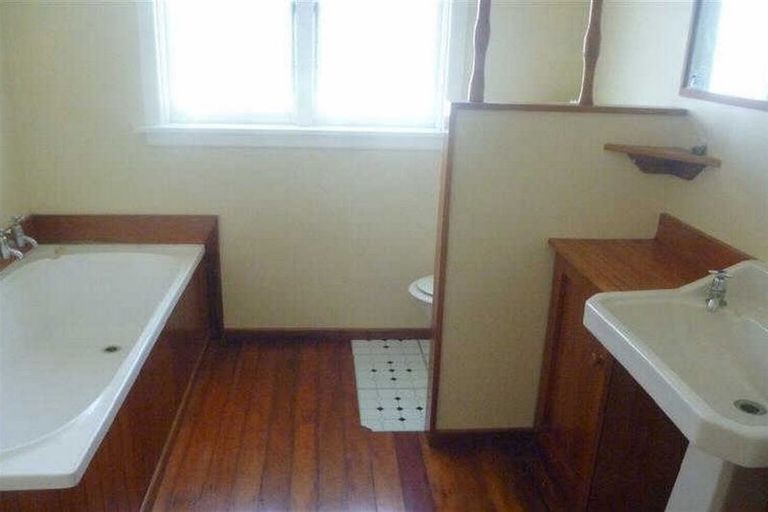 Photo of property in 59 Main North Road, Woodend, 7610