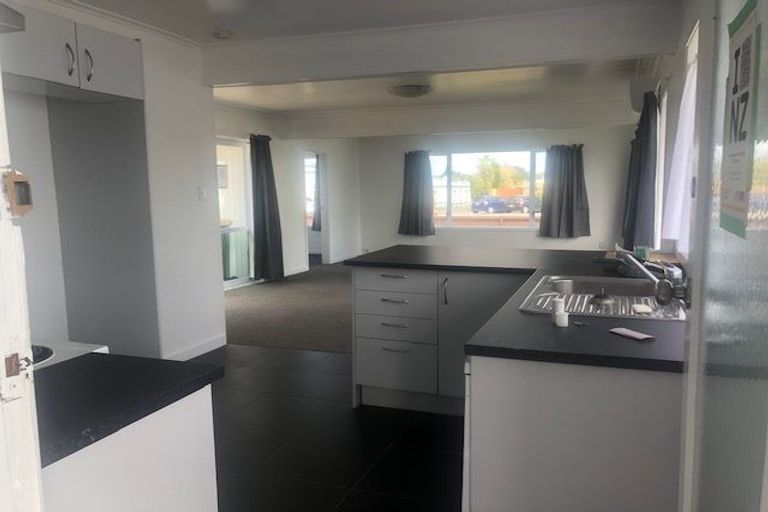 Photo of property in 342 Main Road, Huapai, Kumeu, 0810