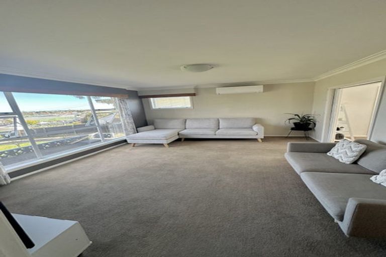 Photo of property in 30 Read Street, Levin, 5510