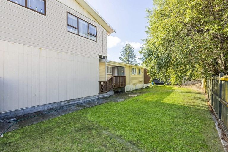 Photo of property in 1/5 Beihlers Road, Weymouth, Auckland, 2103