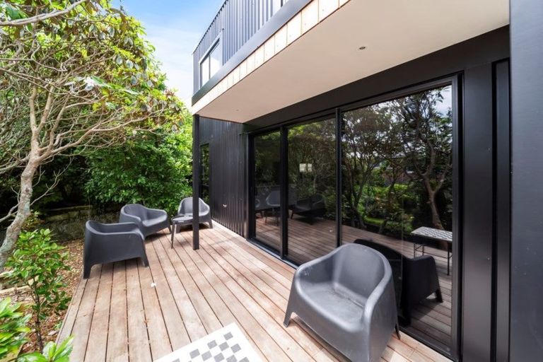 Photo of property in 28c Bayly Road, Moturoa, New Plymouth, 4310