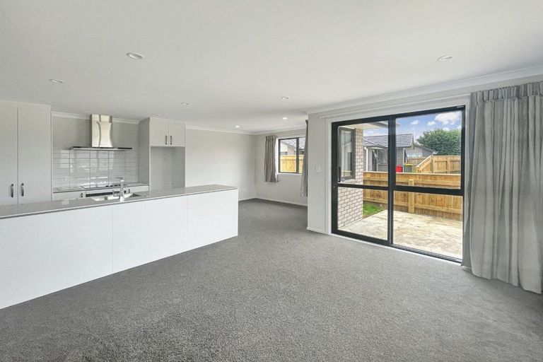 Photo of property in 71a Hinemoa Street, Levin, 5510