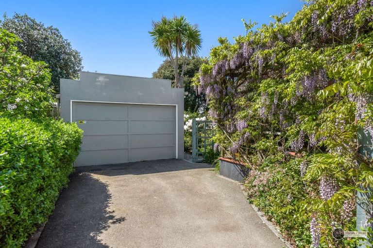 Photo of property in 5 Marina Grove, Hutt Central, Lower Hutt, 5010