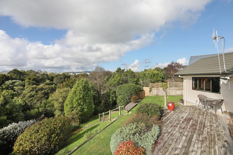 Photo of property in 149 Summerhill Drive, Fitzherbert, Palmerston North, 4410