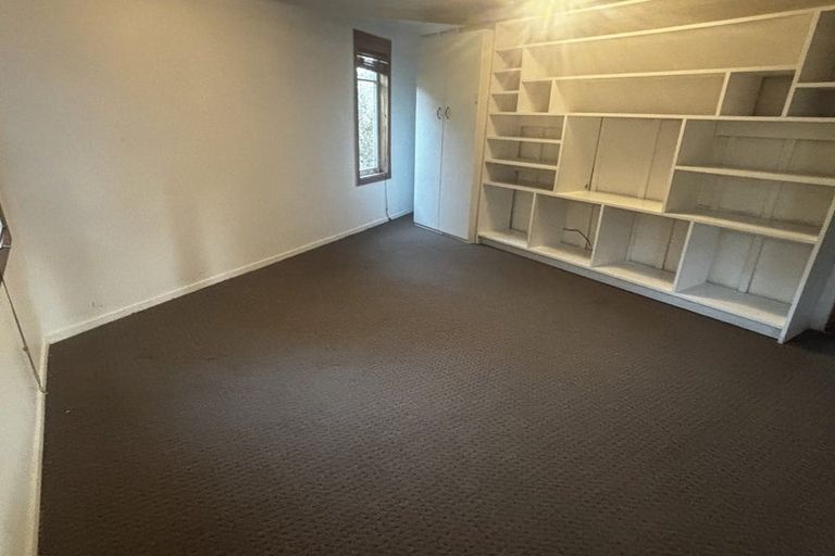 Photo of property in 18 Omokoroa Road, Omokoroa, 3114
