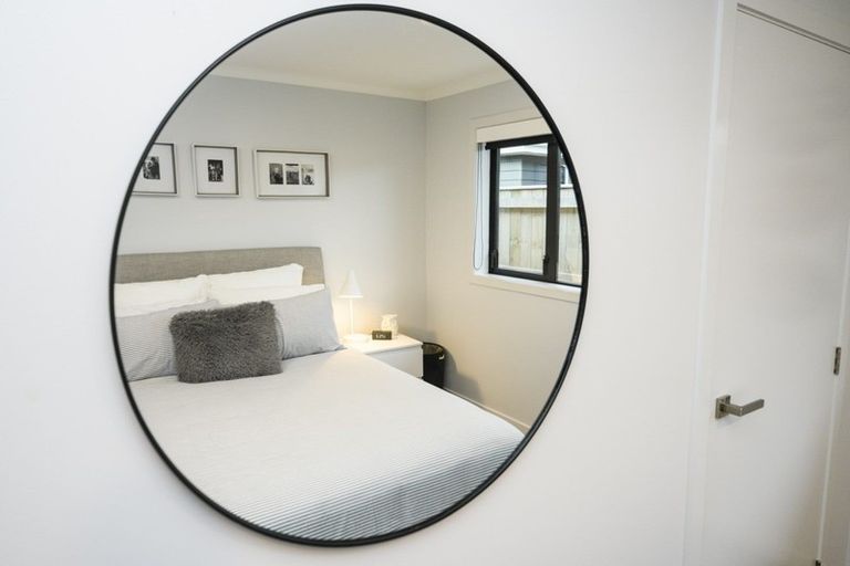 Photo of property in 18 Cyprus Place, Fitzherbert, Palmerston North, 4410