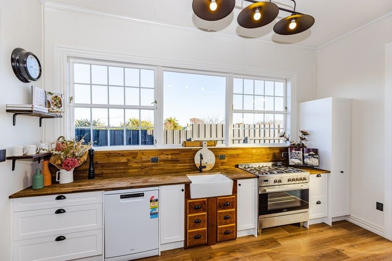 Photo of property in 400 Wellington Road, Marton, 4710