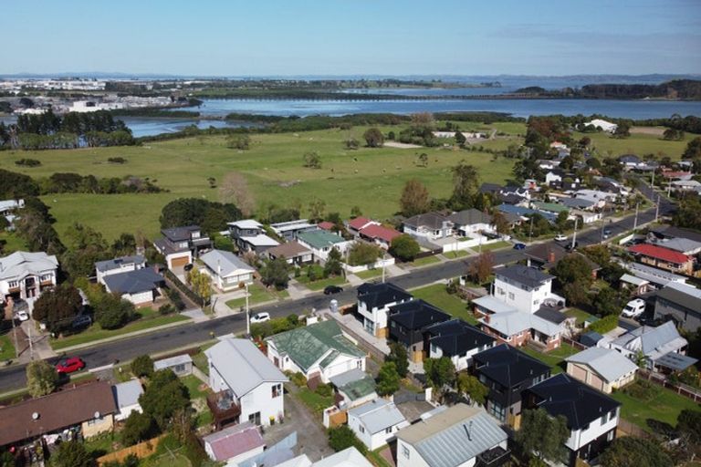 Photo of property in 7d Wellesley Road, Mangere Bridge, Auckland, 2022