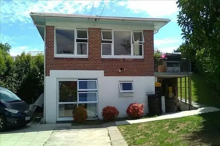 Photo of property in 5 Plumley Crescent, Mangere, Auckland, 2022