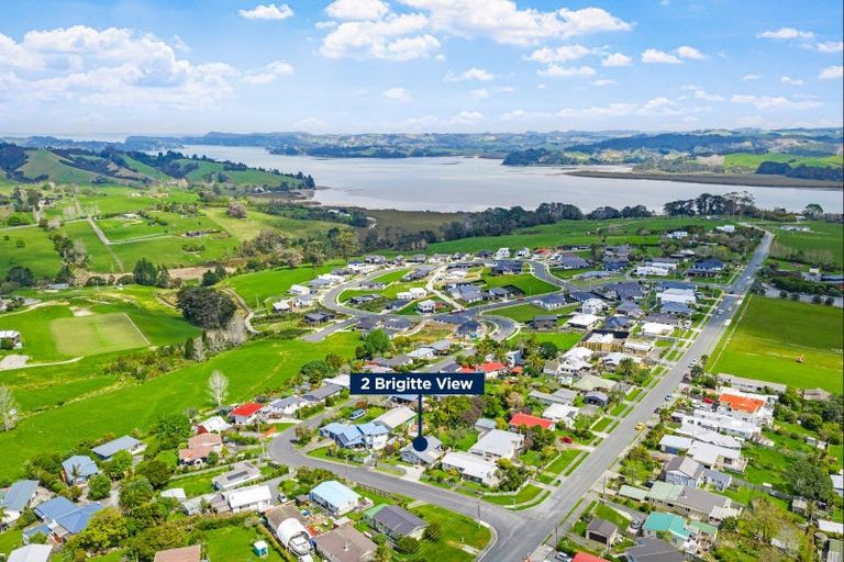 Photo of property in 2 Brigitte View, Snells Beach, 0920