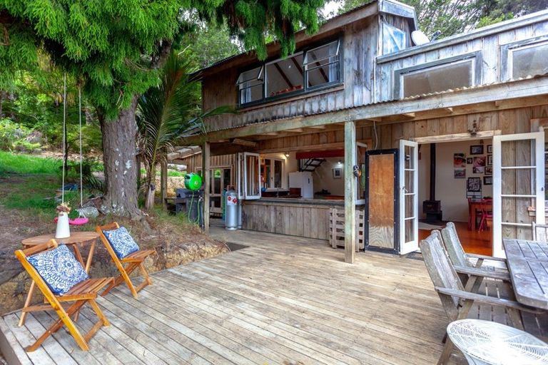 Photo of property in 1094 Kennedy Bay Road, Kennedy Bay, Coromandel, 3583