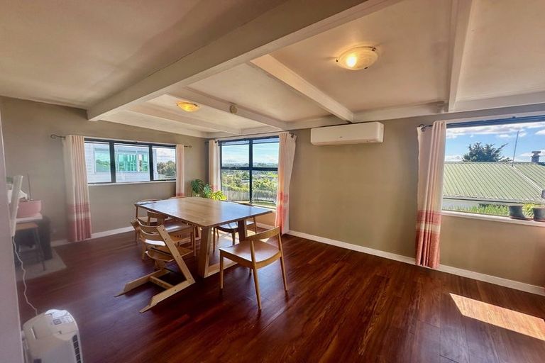 Photo of property in 82 Forest Lake Road, Forest Lake, Hamilton, 3200