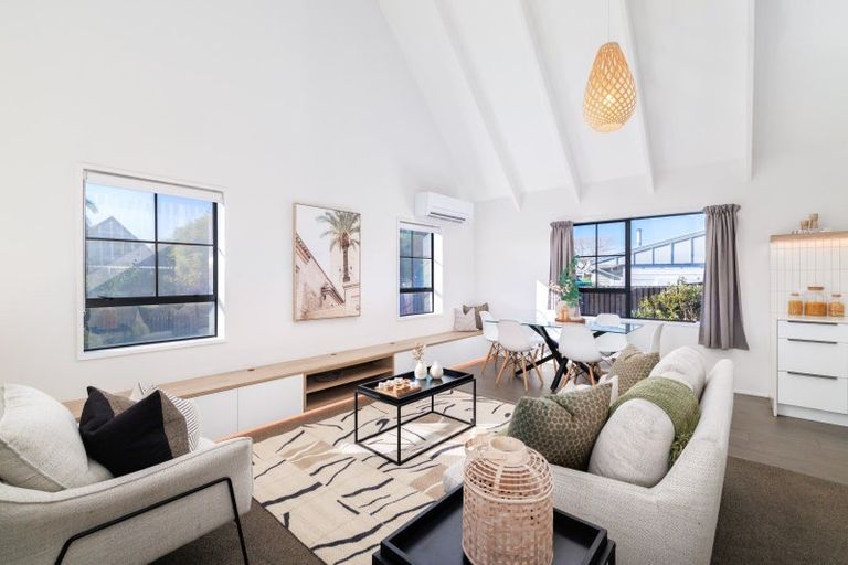 Photo of property in 47a Inwoods Road, Parklands, Christchurch, 8083