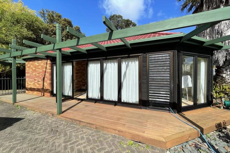 Photo of property in 7 Aotearoa Terrace, Murrays Bay, Auckland, 0630