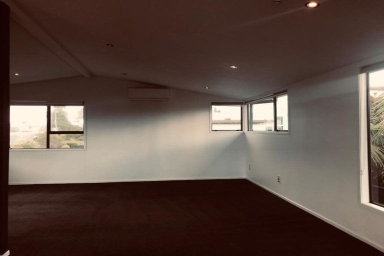 Photo of property in 79 Hastings Road, Mairangi Bay, Auckland, 0630